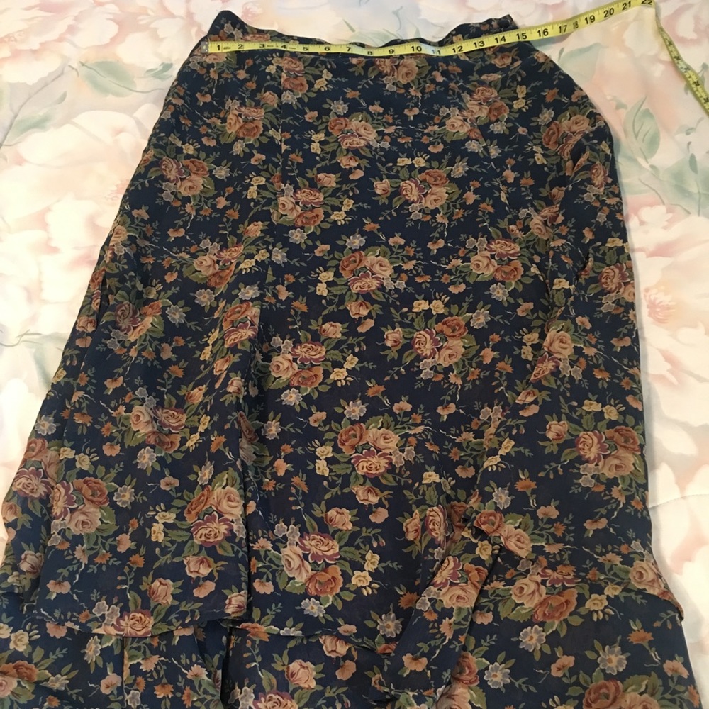 Very Flattering Floral Skirt